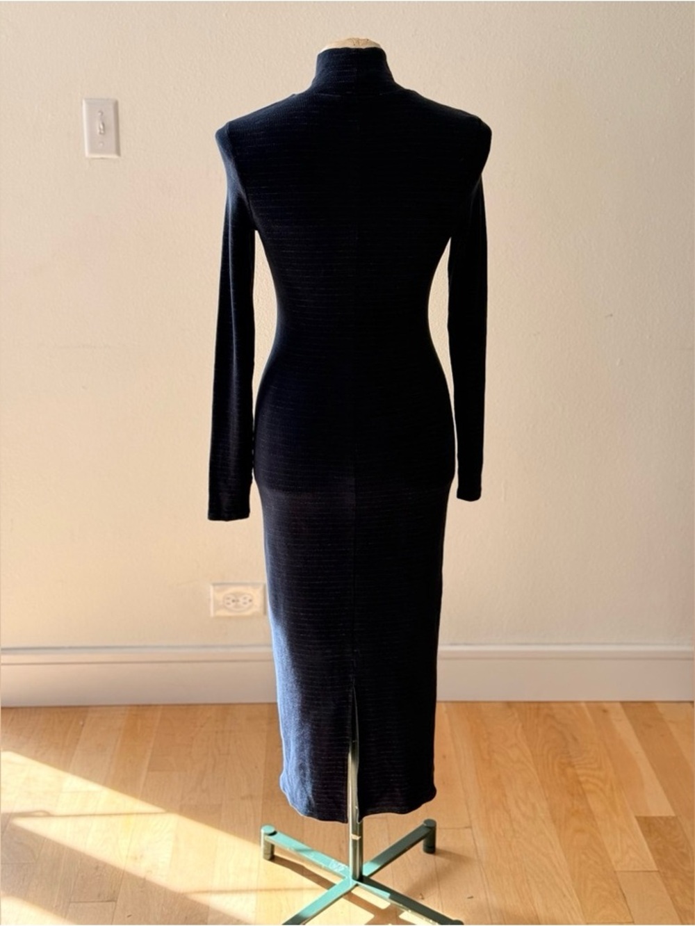 MARINE LAYER LEXI DRESS NWOT - Picture 8 of 11